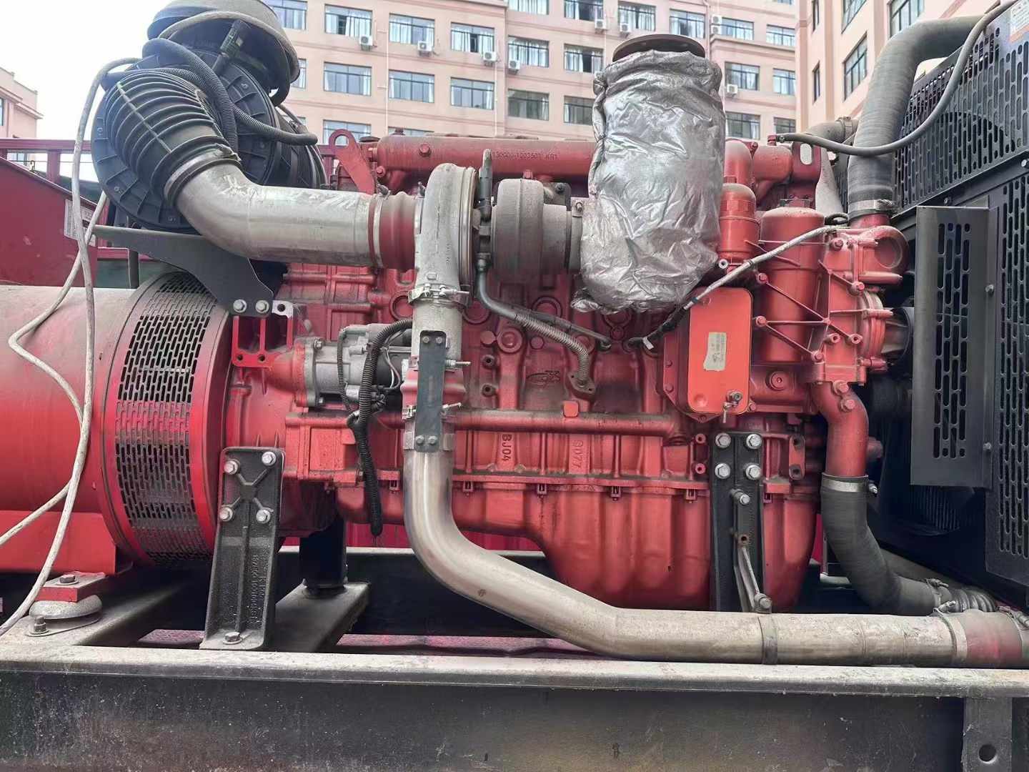 覃塘如何选择适合 600kW 柴油发电机组的过载保护器？